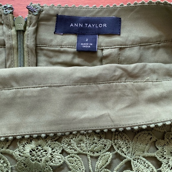 Ann Taylor Floral Lace Pencil Skirt - Picture 7 of 7